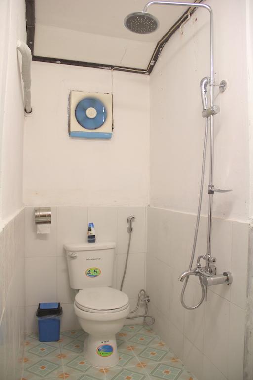 Lpq Backpackers Hostel Luangprabang Szoba fotó