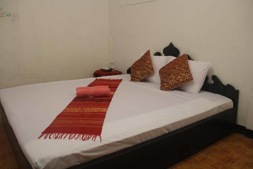 Lpq Backpackers Hostel Luangprabang Kültér fotó