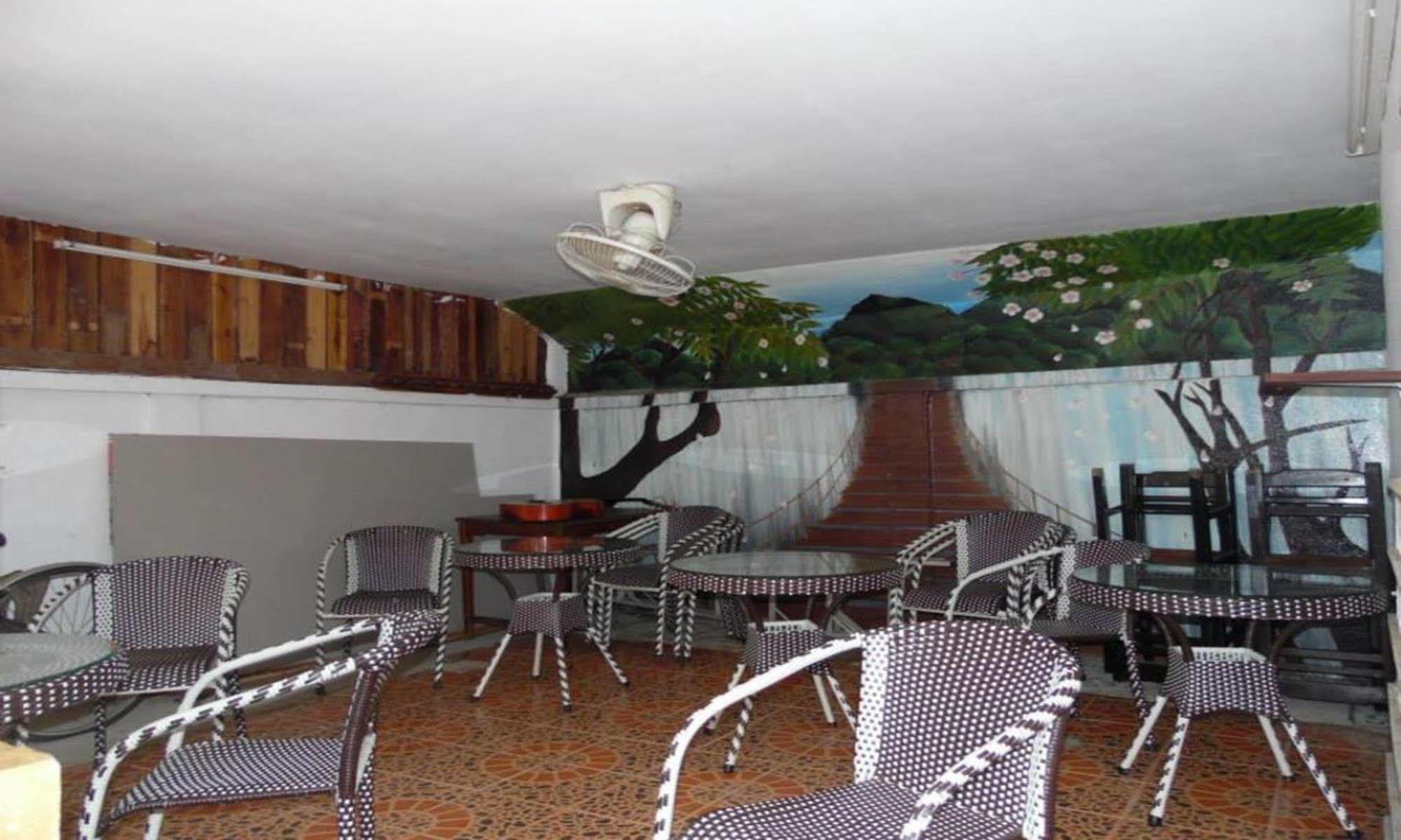 Lpq Backpackers Hostel Luangprabang Kültér fotó