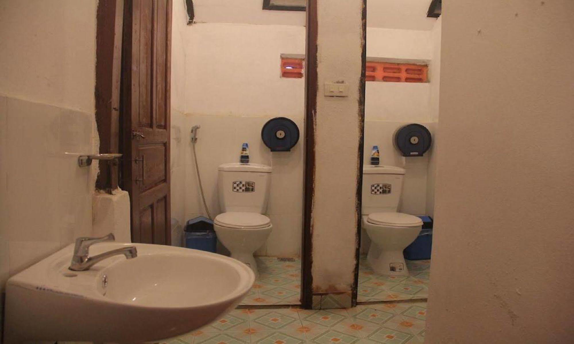 Lpq Backpackers Hostel Luangprabang Kültér fotó