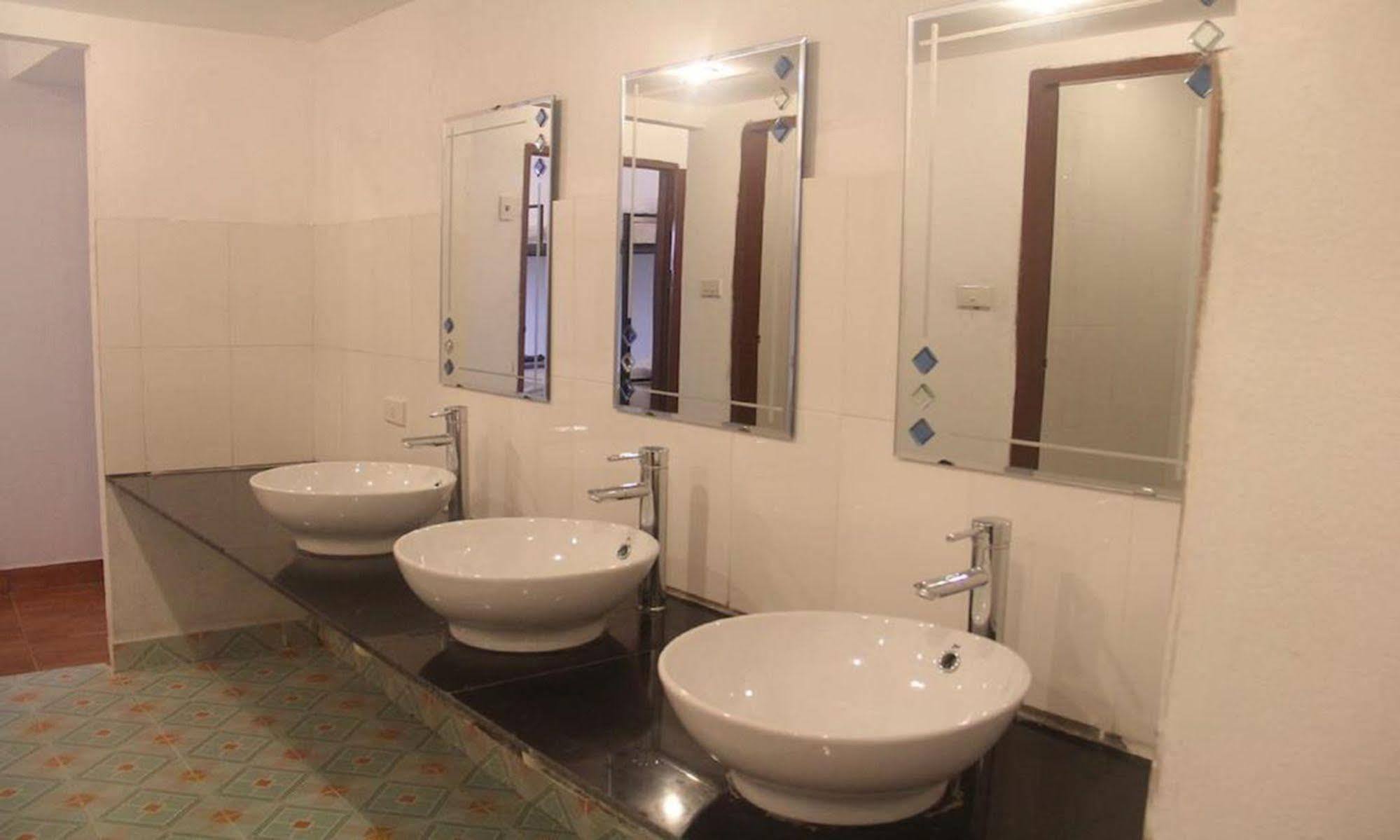 Lpq Backpackers Hostel Luangprabang Kültér fotó