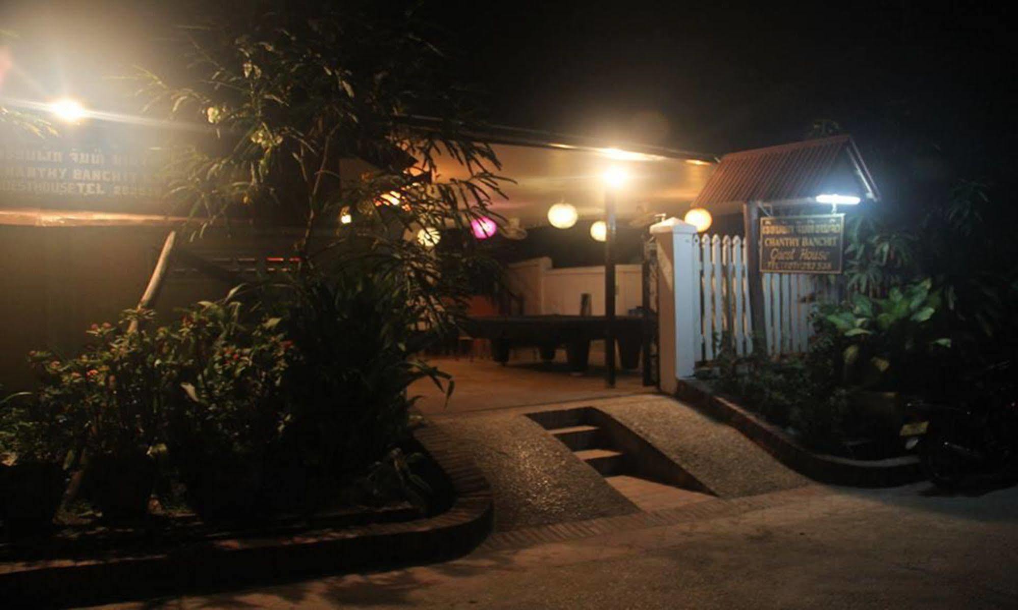 Lpq Backpackers Hostel Luangprabang Kültér fotó